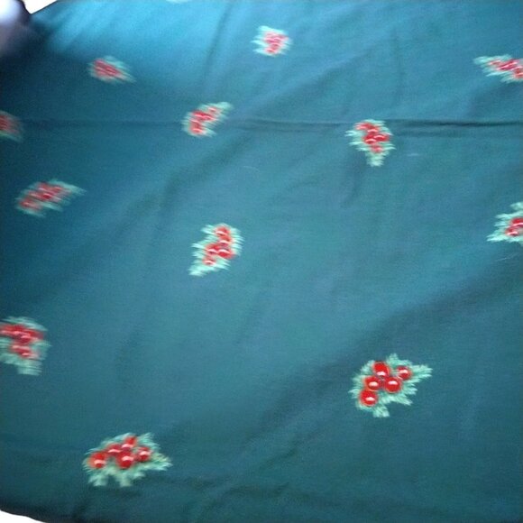 Christmas Green Red Rectangular Poinsettia Holly Fabric Tablecloth 52 x 102 In. - Picture 2 of 4